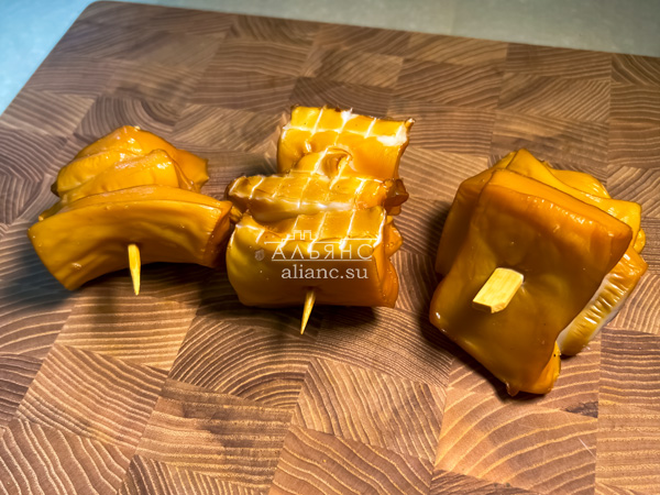 Шашлычок из кальмара х/к в Томске