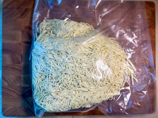 Рыба горячего копчения: Сырный продукт ФЕРМЕРСКИЙ паутинка  укроп/чеснок