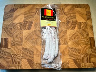 Диспенсеры для снеков: Колбаски сыровяленые Mini Fuet 