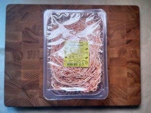 КВАНТОРГ Рубец Восточные с соусом терьяки 150гр/уп: Сыр Чечил паутинка (аджика)  500 гр.