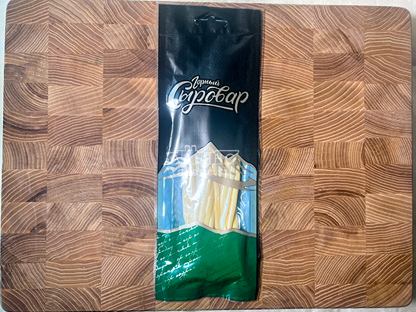 Сыр 60 гр ГОРНЫЙ СЫРОВАР (Нити копчёные) в Томске