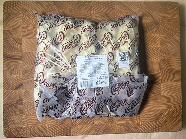 Сыр 1 кг ГОРНЫЙ СЫРОВАР (Косичка с укропом и чесноком) в Томске