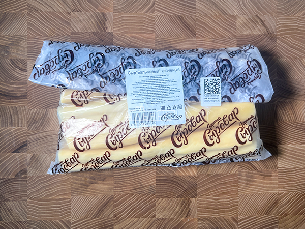 Сыр 1 кг ГОРНЫЙ СЫРОВАР (Балыковый копчёный) в Томске